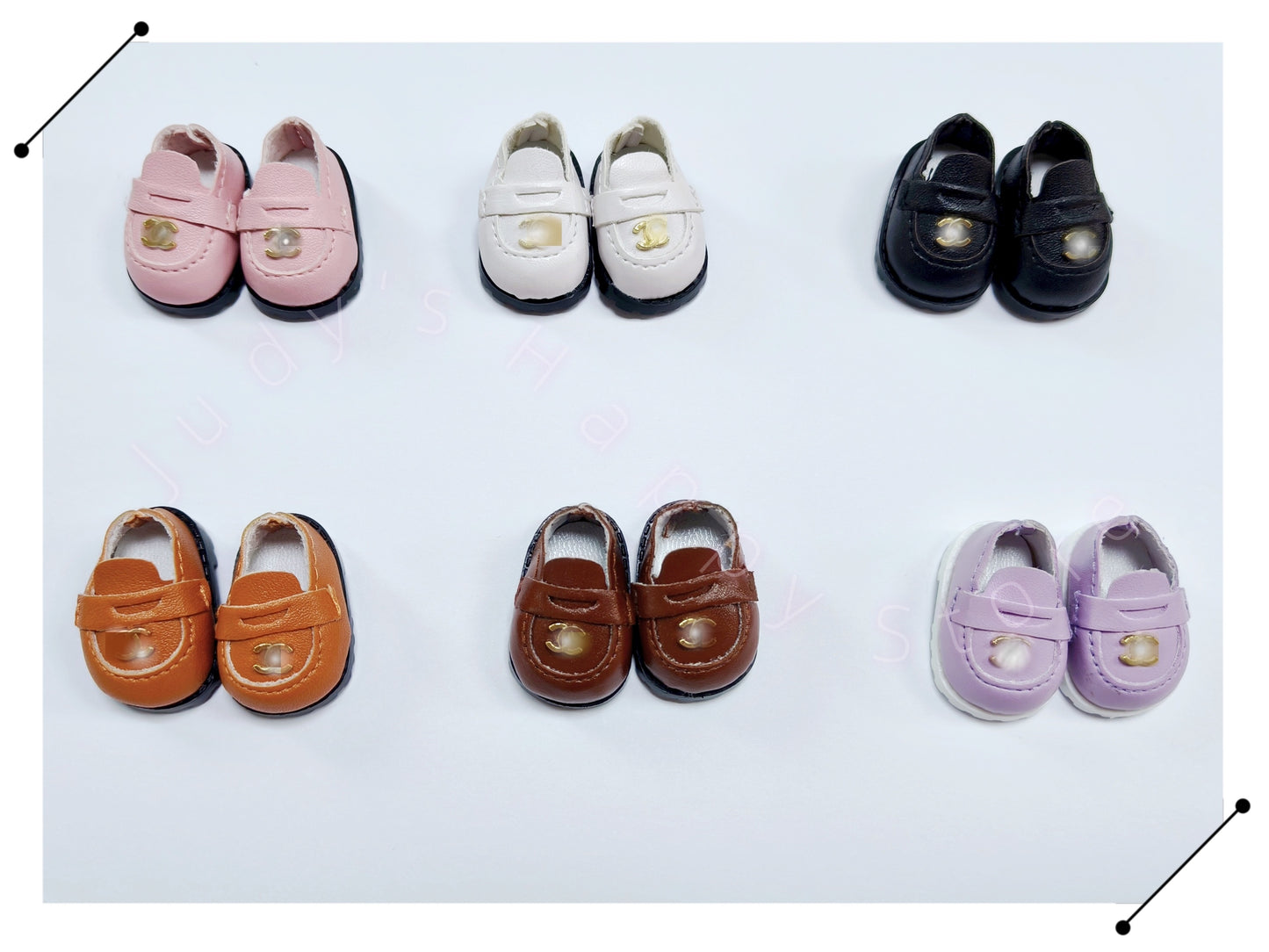 The loafers shoes of the LAbubu doll — Designer style