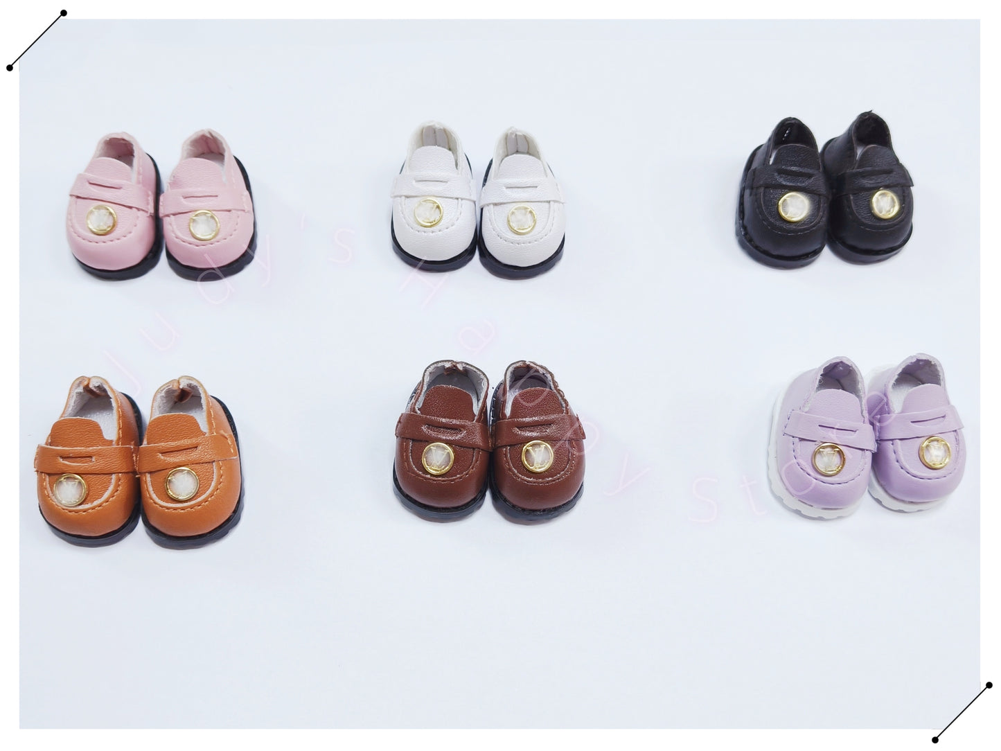 The loafers shoes of the LAbubu doll — Designer style