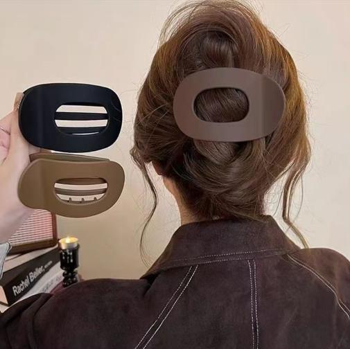 Solid Color Hair Clip, 4pcs Oval Acrylic Hair Clips Set for Women, No Trace Flat Large Hair Clip, Elegant Minimalist Frosted Solid Color Hair Clips for Daily Wear,ldeal Gifts for Her